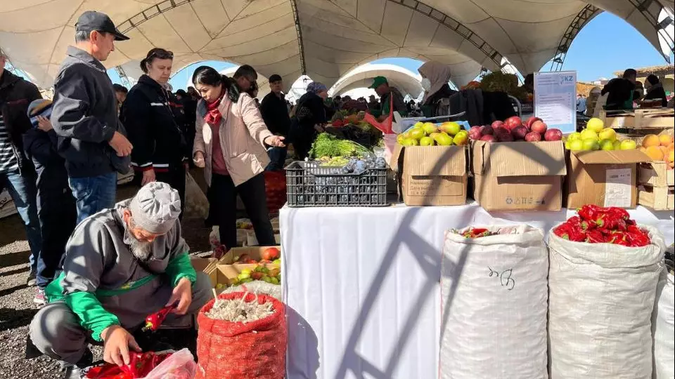 Астанадағы жәрмеңкеге үш облыстың шаруалары өз өнімдерін әкелді