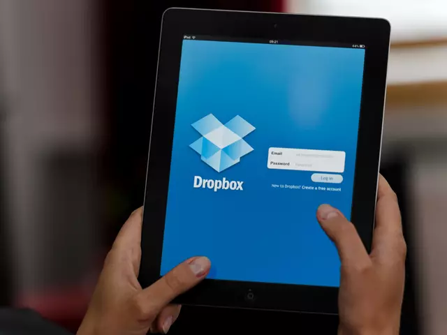 Dropbox: история непокорившейся Apple и Facebook «коробки» 