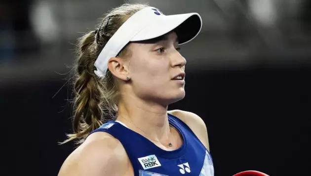 Рыбакина снялась с крупного турнира в Китае. Она лишится очков WTA