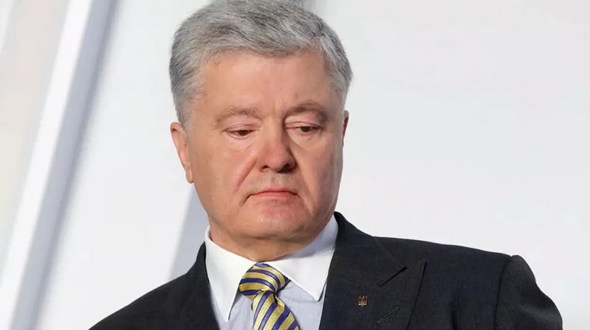 Порошенко ұлымен бірге Ресейде «террористер мен экстремистер» тізіміне енді