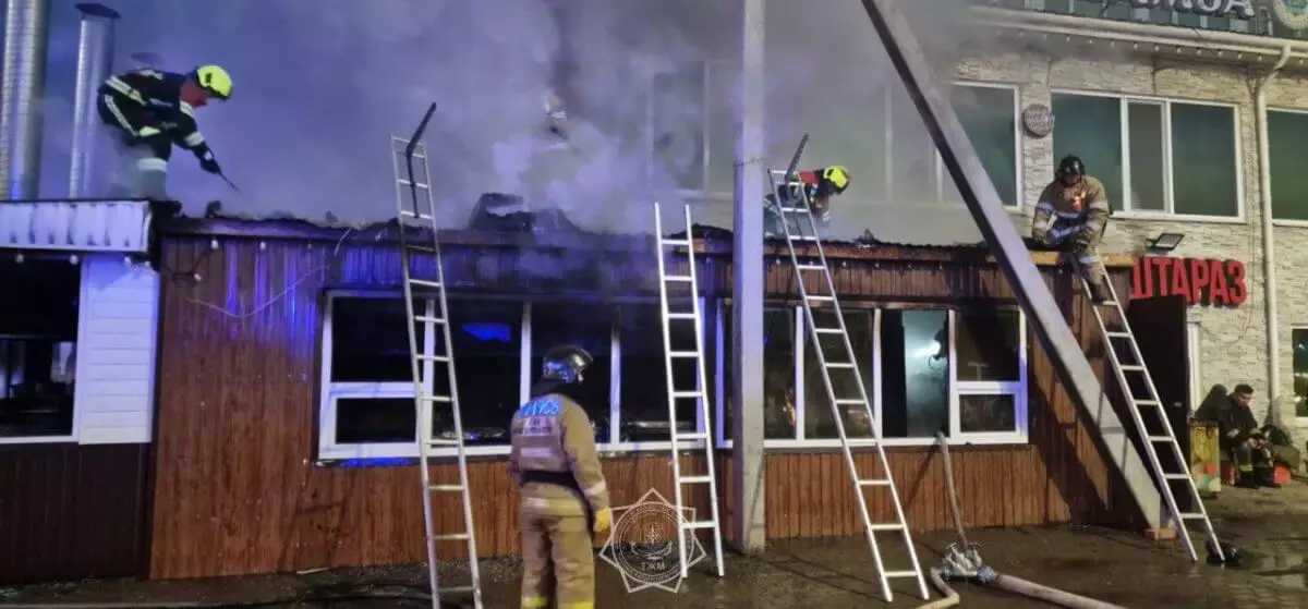 Взрыв в тандырной предотвратили пожарные в Астане (ВИДЕО)