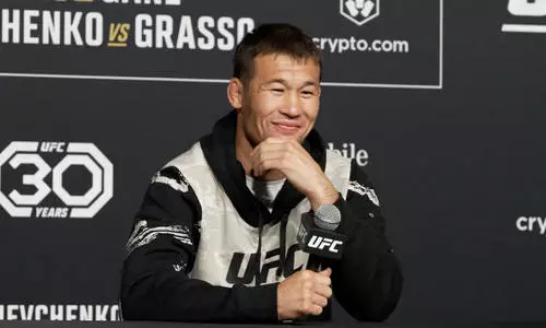 Чемпион UFC объявил о бое с Шавкатом Рахмоновым и назвал его «пацаном»