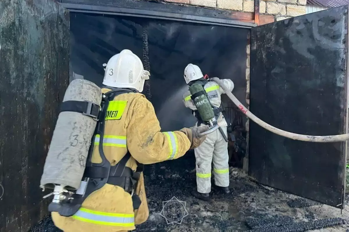 Павлодар облысында тұрғын үй өртеніп, бір адам қаза тапты