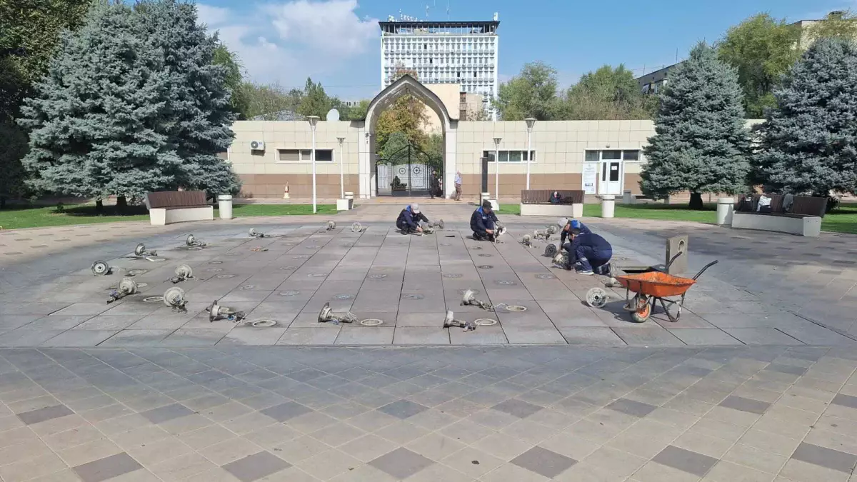 В Алматы завершается сезон фонтанов