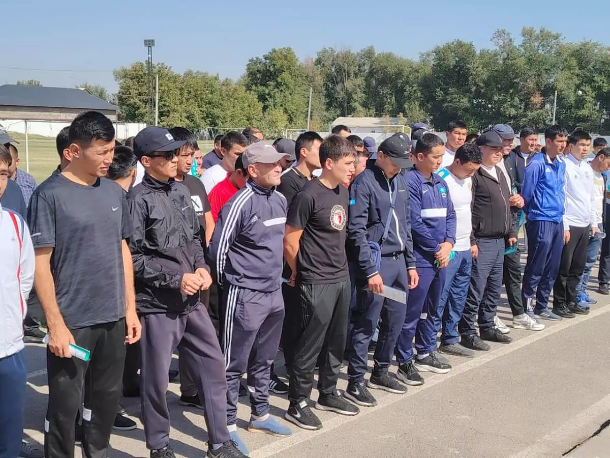 Халықтық штаб өкілдері Келес ауданында білім саласының қызметкерлерімен және спортшылармен кездесті