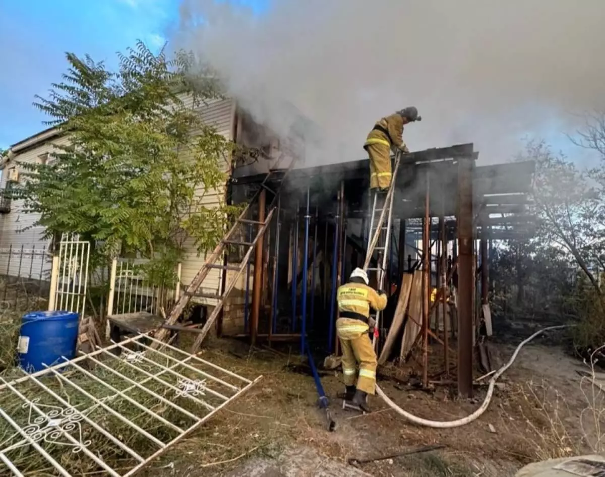 Жилой дом горел в Атырауской области