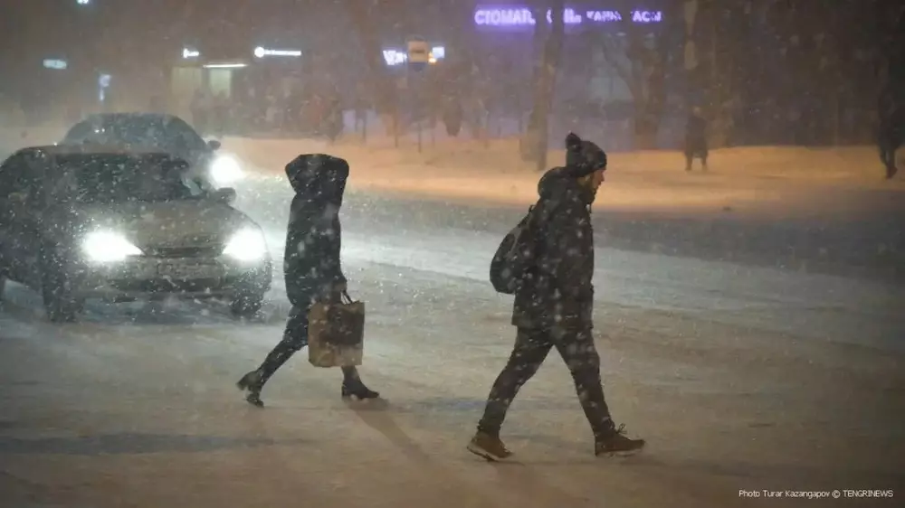 “Резкое похолодание, снег, метель“.  Штормовые предупреждения объявлены в Казахстане