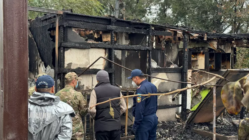 Поджог дома Шерзата Болата: что рассказали родные и соседи