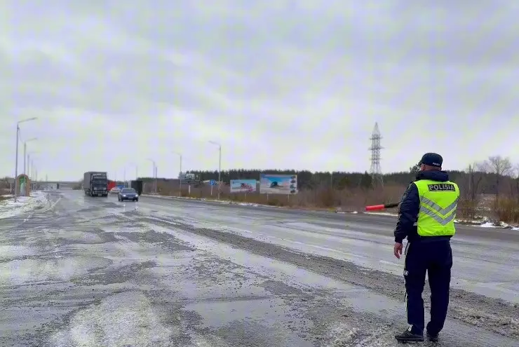 Полицейские усилили патрулирование в Костанайской области из-за непогоды