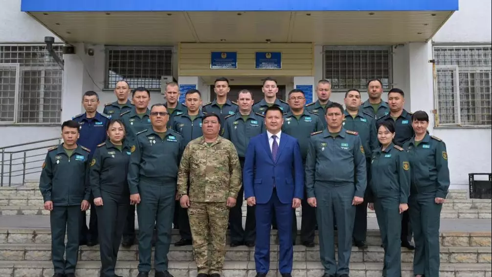 В Павлодаре проводили новобранцев и наградили борцов с водной стихией