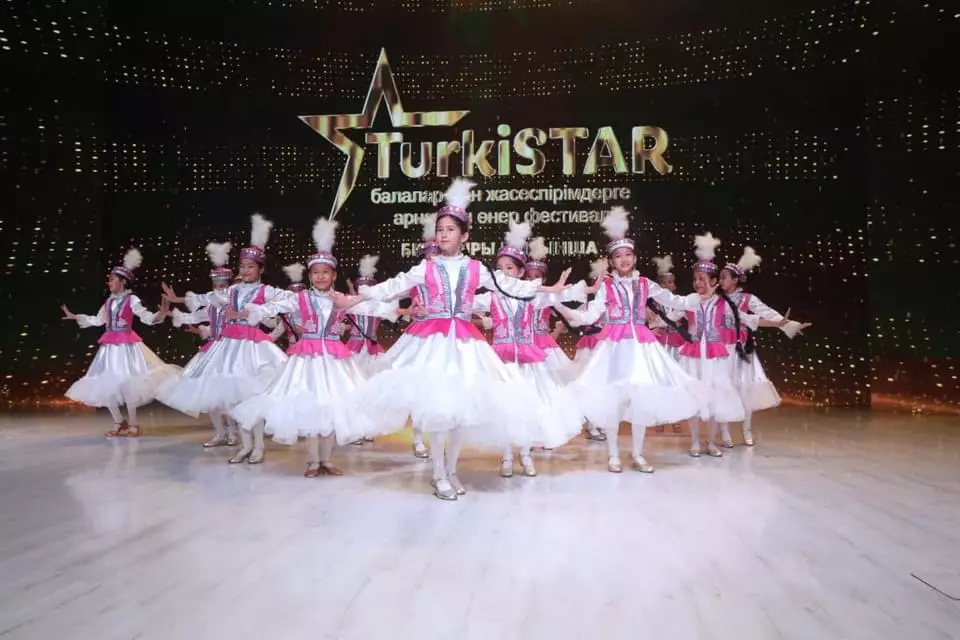 ТҮРКІСТАНДА БИ ЖАНРЫ БОЙЫНША «TURKISTAR» ОБЛЫСТЫҚ ӨНЕР ФЕСТИВАЛІ БАСТАЛДЫ