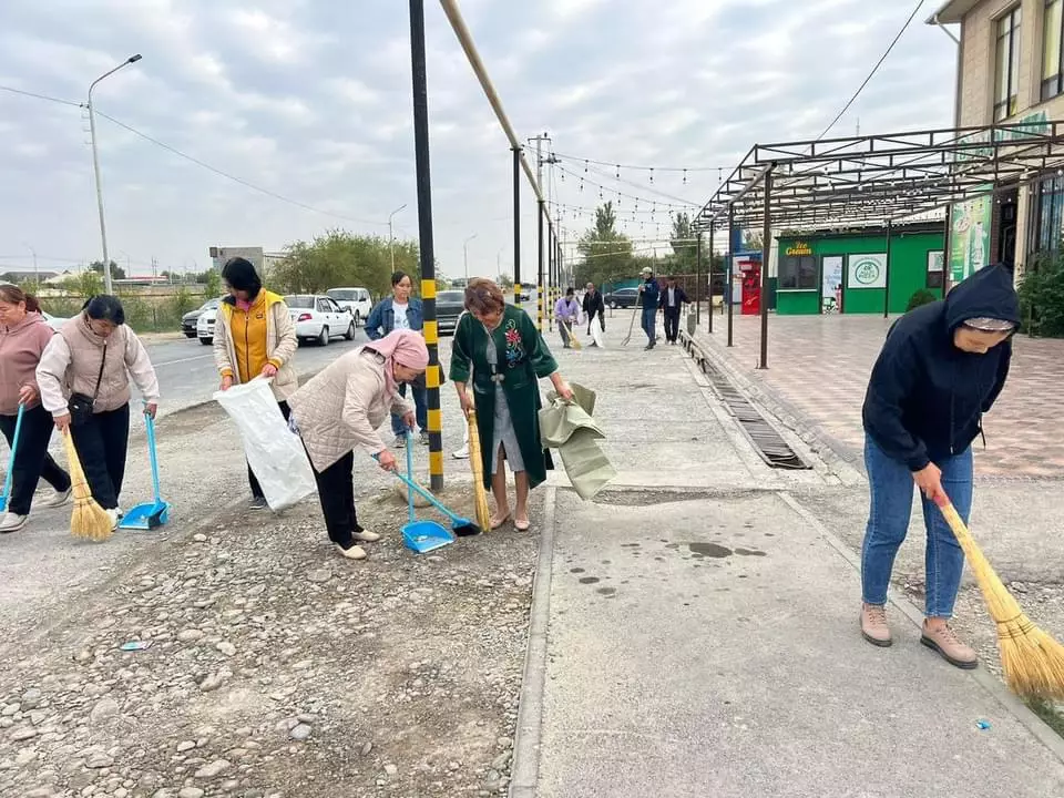 ТҮРКІСТАНДА 100-ГЕ ЖУЫҚ МӘДЕНИЕТ ҚЫЗМЕТКЕРІ ЖАЛПЫҚАЛАЛЫҚ СЕНБІЛІККЕ АТСАЛЫСТЫ