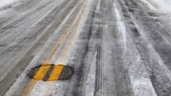 В Караганде автобус сбил пешехода насмерть из-за гололеда