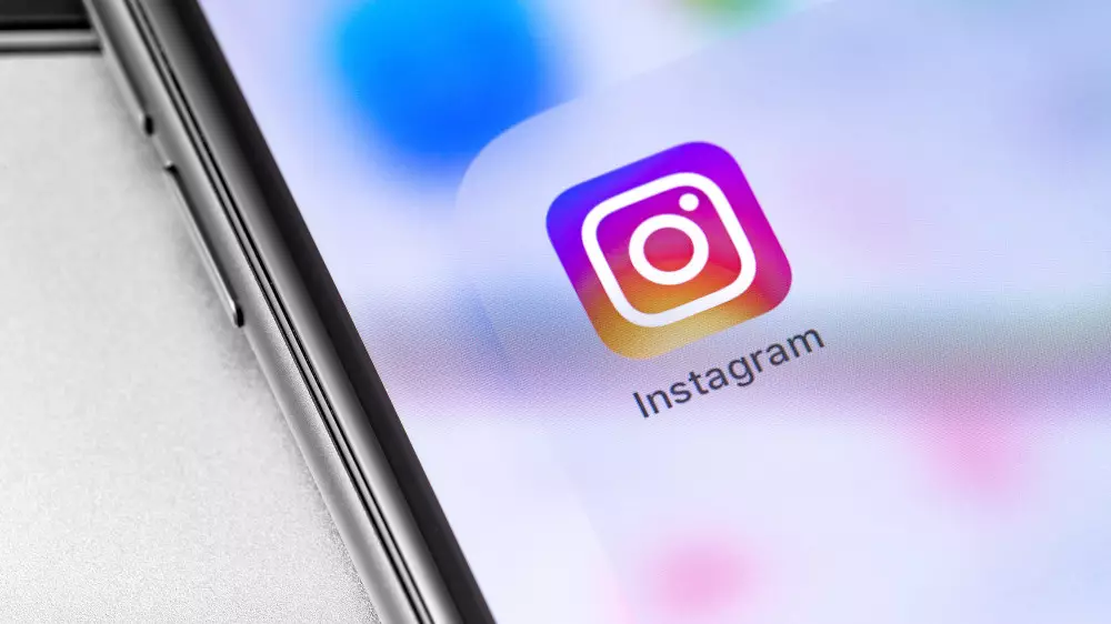 Instagram тайно заменяет ваши старые видео на скриншоты