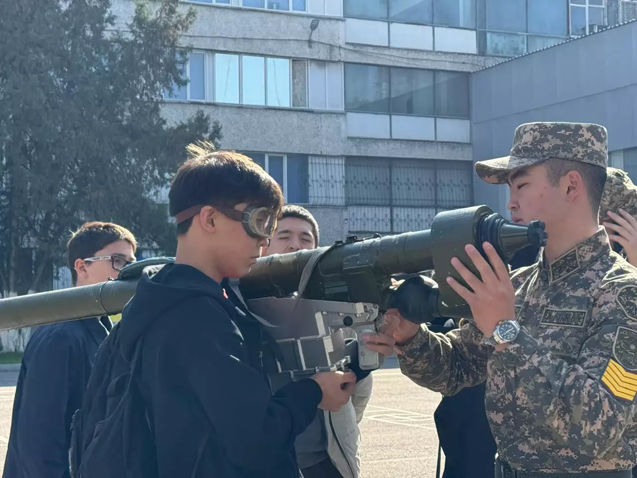 День открытых дверей для школьников прошел в военно-инженерном институте радиоэлектроники и связи