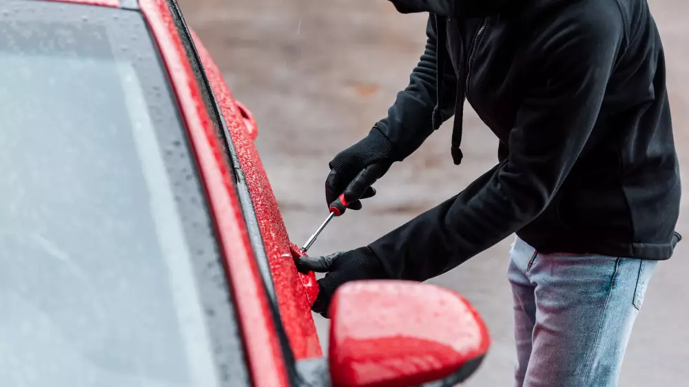 Угон Mercedes-Benz в Казахстане: неожиданные подробности