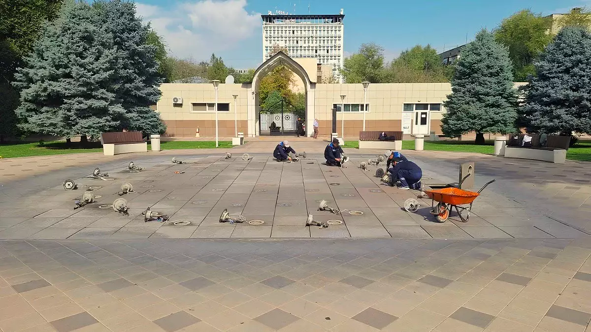 До следующего сезона: в Алматы завершена консервация фонтанов