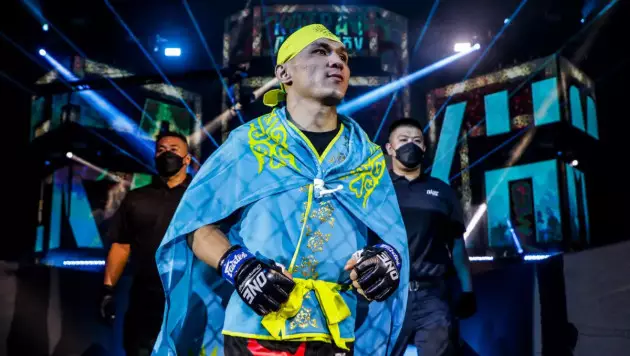 Кайрат Ахметов подрался с чемпионом Bellator