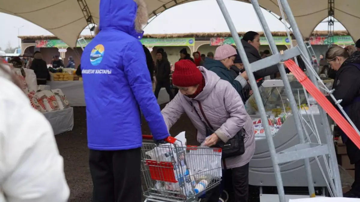 Ақмолалық өндірушілер елордаға 300 тоннадан астам өнім алып келді