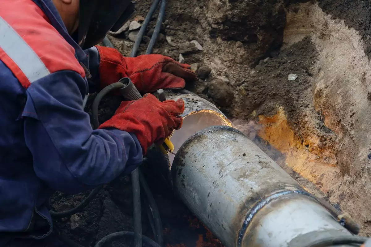 Алматыда Бұқар жырау бульварындағы жол бөлігінде қозғалыс шектеледі