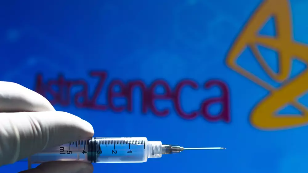 Британцы, пострадавшие после прививки AstraZeneca от COVID, могут рассчитывать на компенсацию