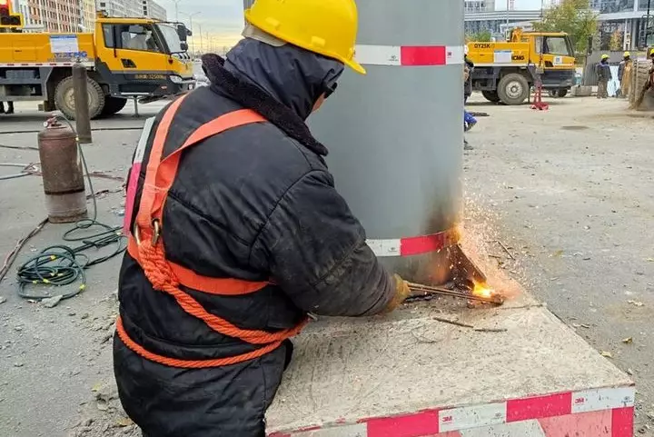 15 автобусных маршрутов изменятся из-за демонтажа опор LRT в Астане