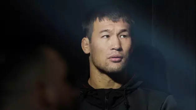 Рахмонову назвали двух соперников после срыва боя за титул UFC