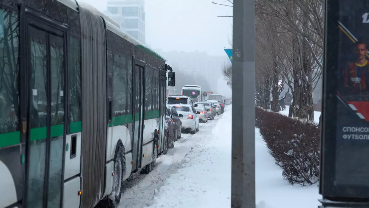 Астанада қала маңына қатынайтын автобус бағдарлары тоқтатылды