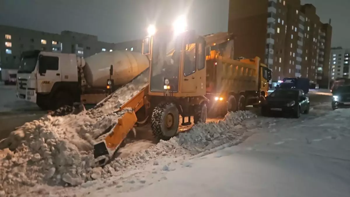 Елордада қар тазалауға 1,2 мыңнан астам арнайы техника шығарылды