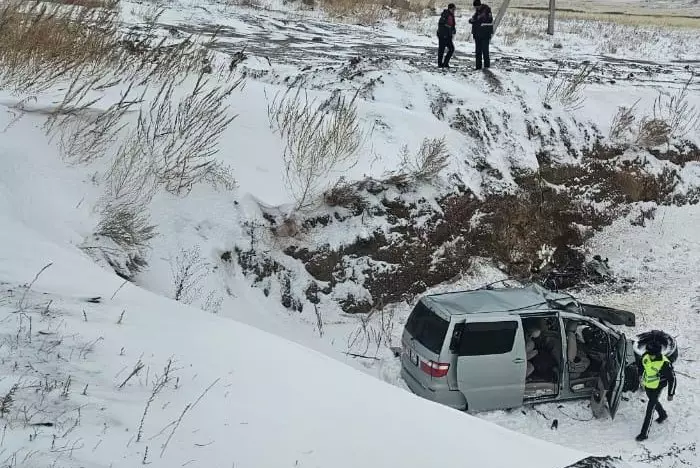 Семь человек погибли в ДТП на трассе в Карагандинской области