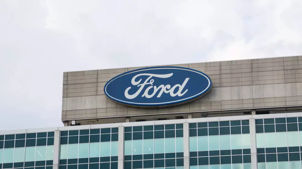 Ford снижает производство электрокаров в Кельне