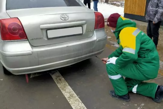 Сотни миллионов тенге заплатили водители в Алматы за выхлопные газы