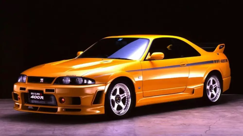 Наклейка Nissan Skyline GT-R 1996 продается за $40,040