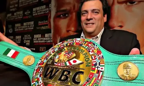 Президент WBC «сорвал» бой Жанибека Алимханулы