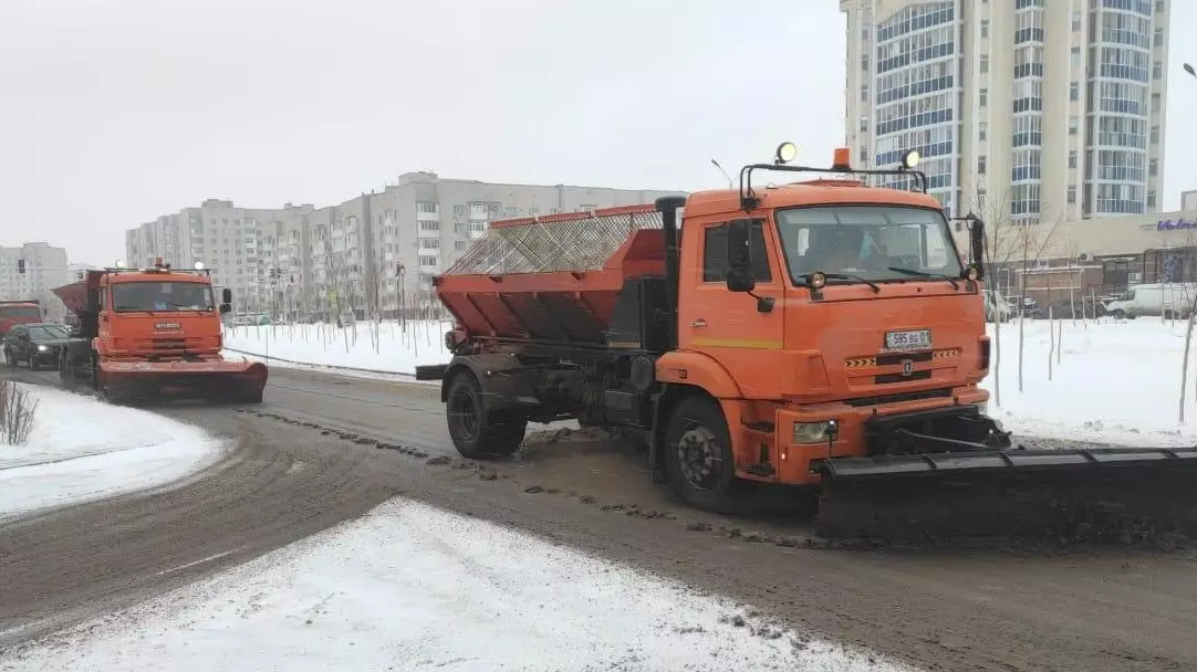 Астана көшелерінен 18 мың текше метрден астам қар  шығарылды