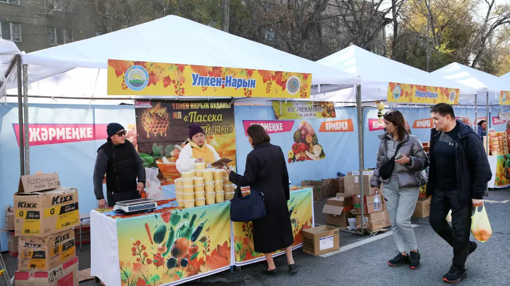 Жители Алматы протестуют против перекрытия улиц