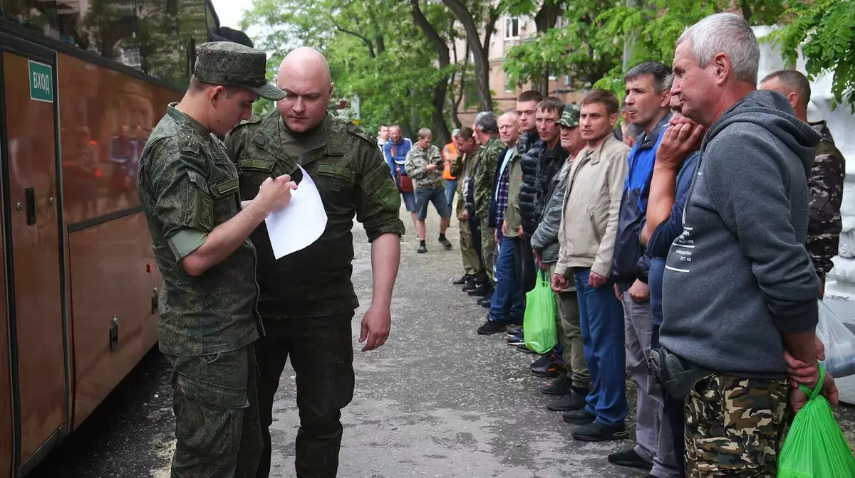 Конституционный суд продлил службу контрактников до 65 лет