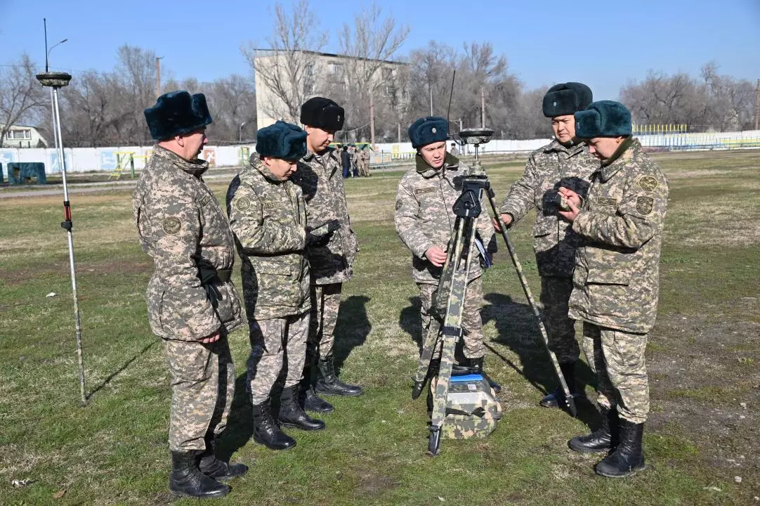 Карты, планы и девайсы – в Алматы прошли сборы военных топографов