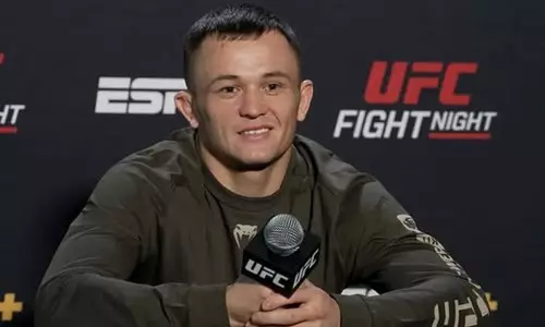 «Одну зарплату можно отдать 15 бойцам». Файтер UFC высказался о казахстанском футболе