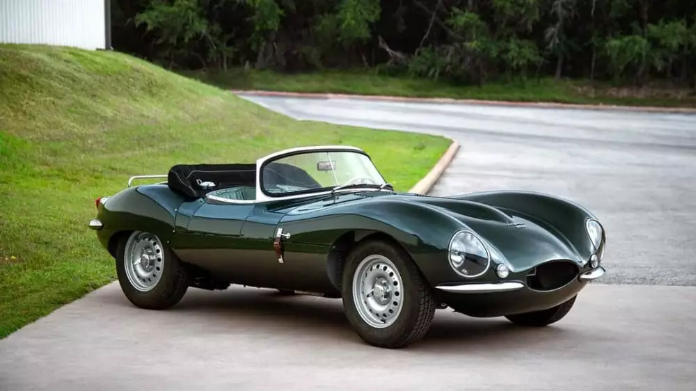 Угнан редкий Jaguar XKSS, построенный в Остине