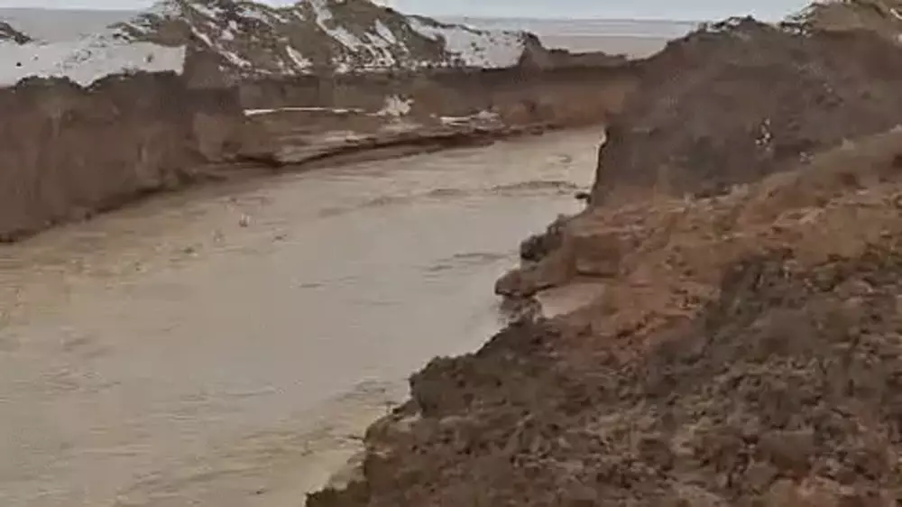 Вода угрожает селу в Костанайской области