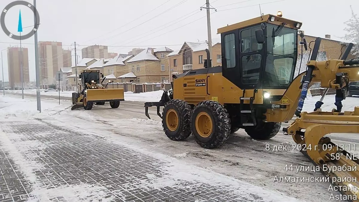 Около 15 тысяч кубометров снега вывезено за ночь из столицы