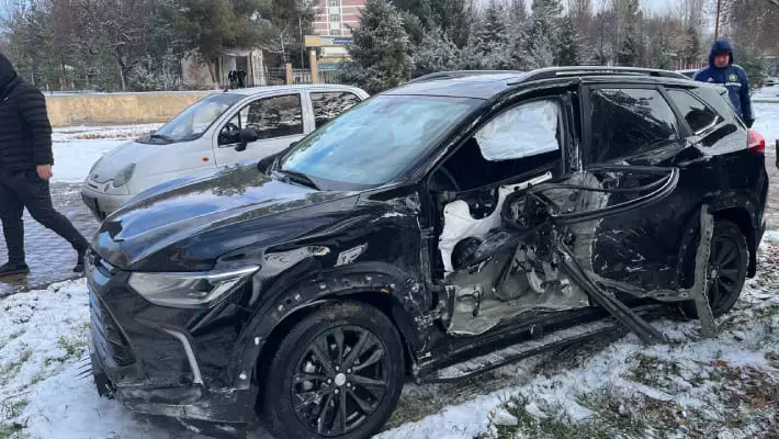 В Ташкенте произошло крупное ДТП с участием электробуса