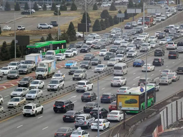 Казахстанцам облегчат получение автокредита 