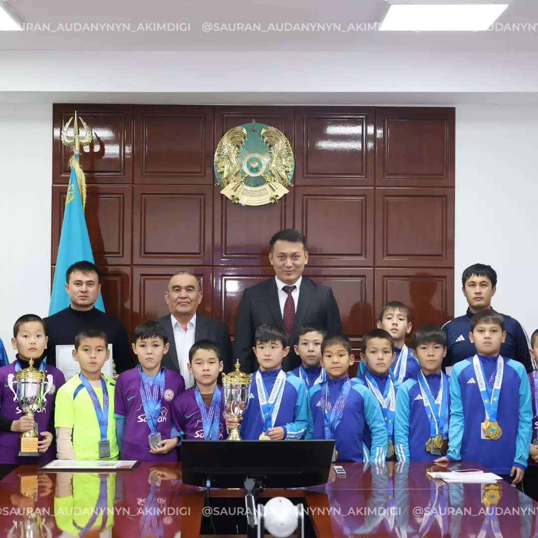 ТҮРКІСТАН: МӘДЕНИЕТ ЖӘНЕ СПОРТ САЛАСЫНДА ЖЕТІСТІКТЕРГЕ ЖЕТКЕН МАМАНДАР МАРАПАТТАЛДЫ