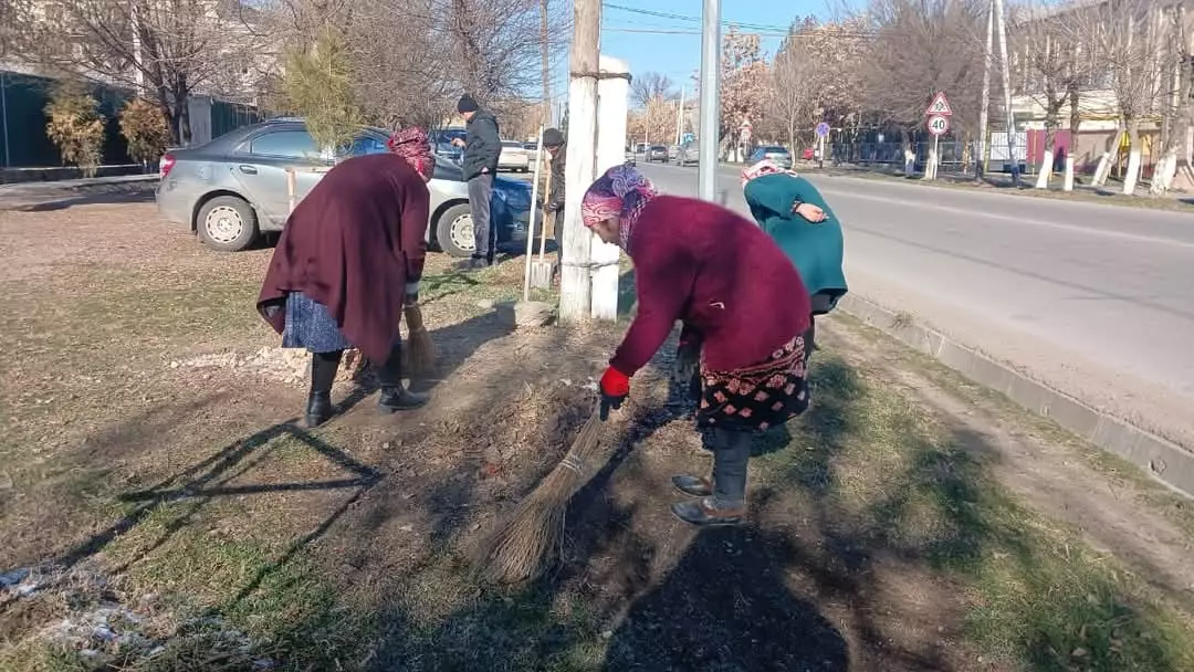 ТҮРКІСТАН: ҚАЗЫҒҰРТ АУДАНЫНДА СЕНБІЛІК ЖҰМЫСТАРЫ ТҰРАҚТЫ ТҮРДЕ ӨТКІЗІЛЕДІ