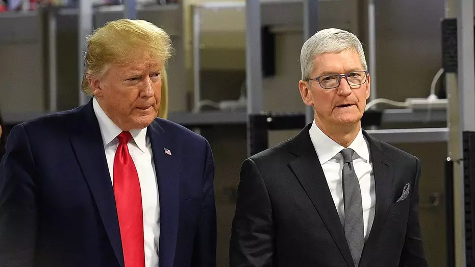 Глава Apple встретится с Трампом перед его вторым сроком