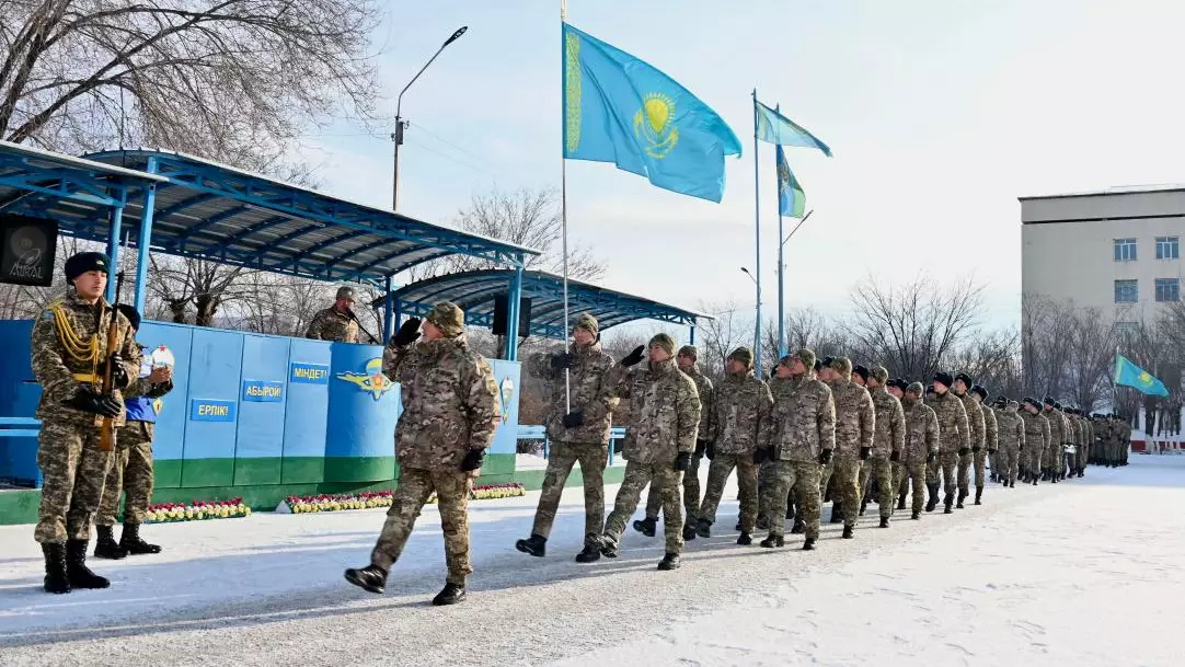 Әскери қызметшілер Тәуелсіздік күнін салтанатты жағдайда атап өтті