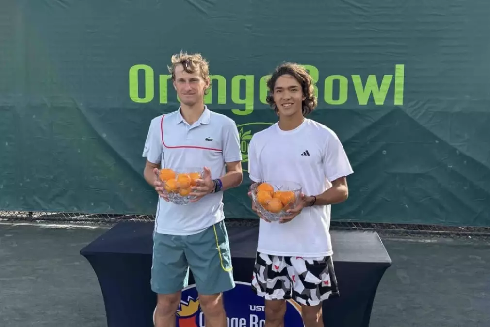 Теннисист Амир Омарханов выиграл крупнейший юниорский турнир Orange Bowl