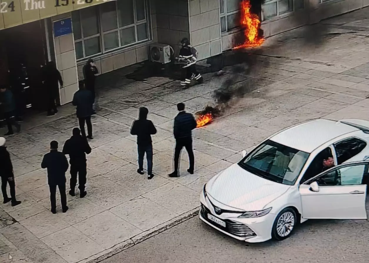 Заговор молчания! Скончался мужчина, совершивший самоподжог в Актау19.12.2024 12:00 - новости на Lada.kz